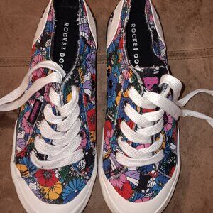 Rocketdog shoes size 7